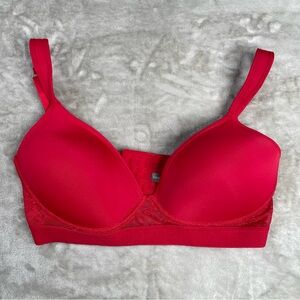 Vince Camuto Women's Vibrant Red No Wire Bra Size 38C